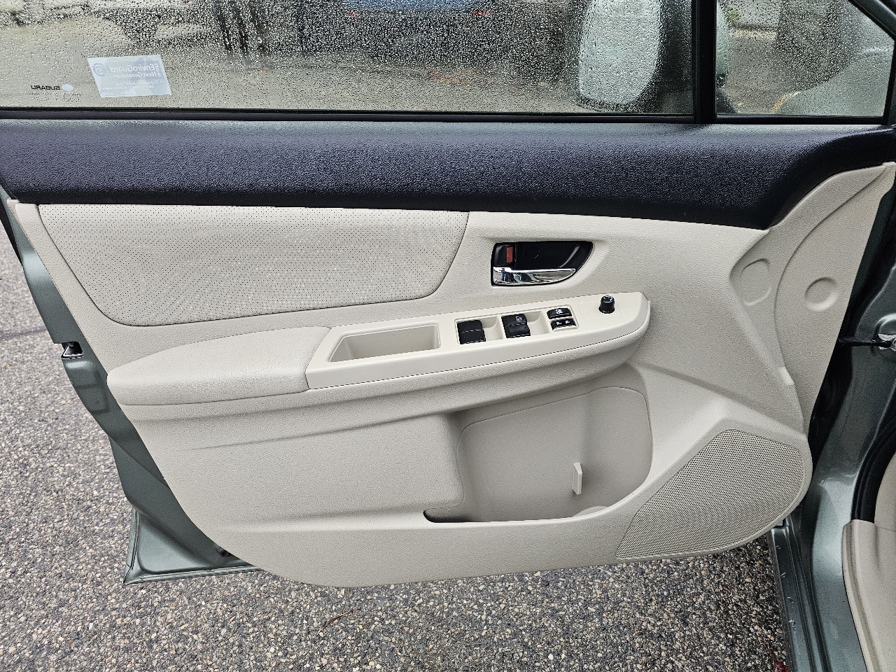 Subaru Impreza Limited 4-Door+S/R 2014