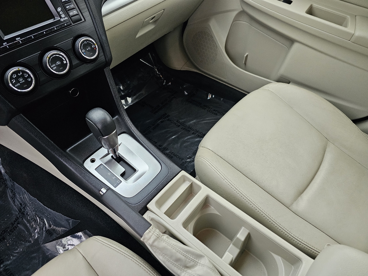 Subaru Impreza Limited 4-Door+S/R 2014