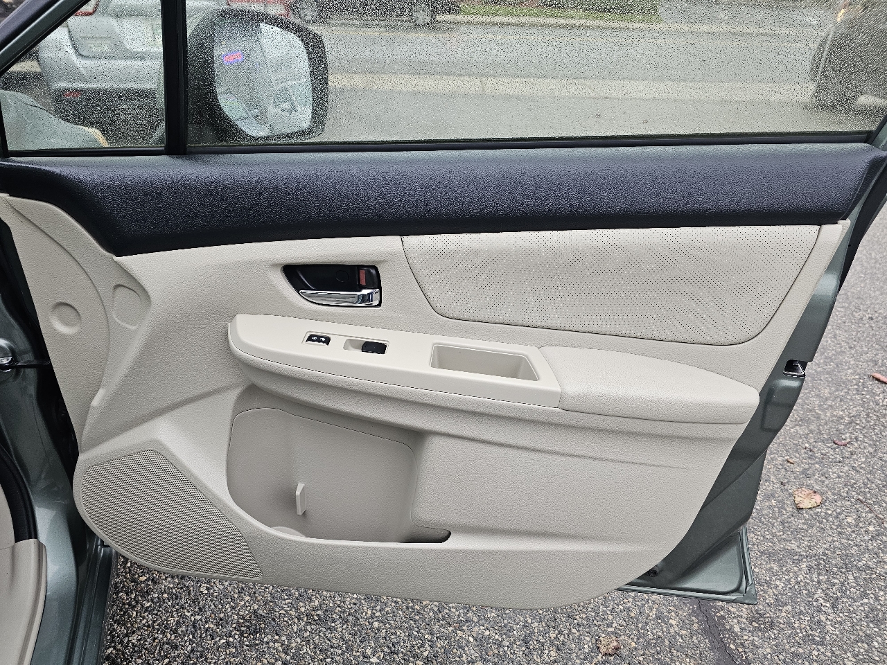 Subaru Impreza Limited 4-Door+S/R 2014