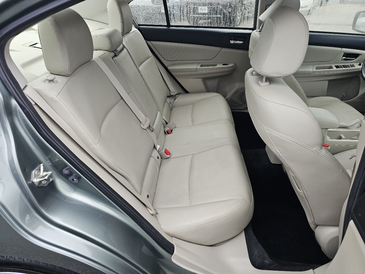 Subaru Impreza Limited 4-Door+S/R 2014