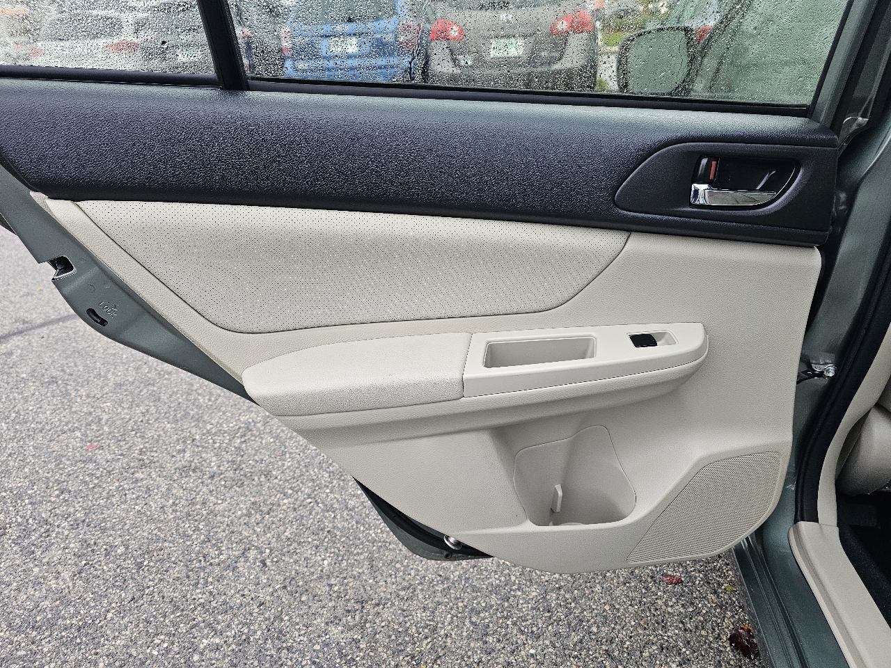 Subaru Impreza Limited 4-Door+S/R 2014