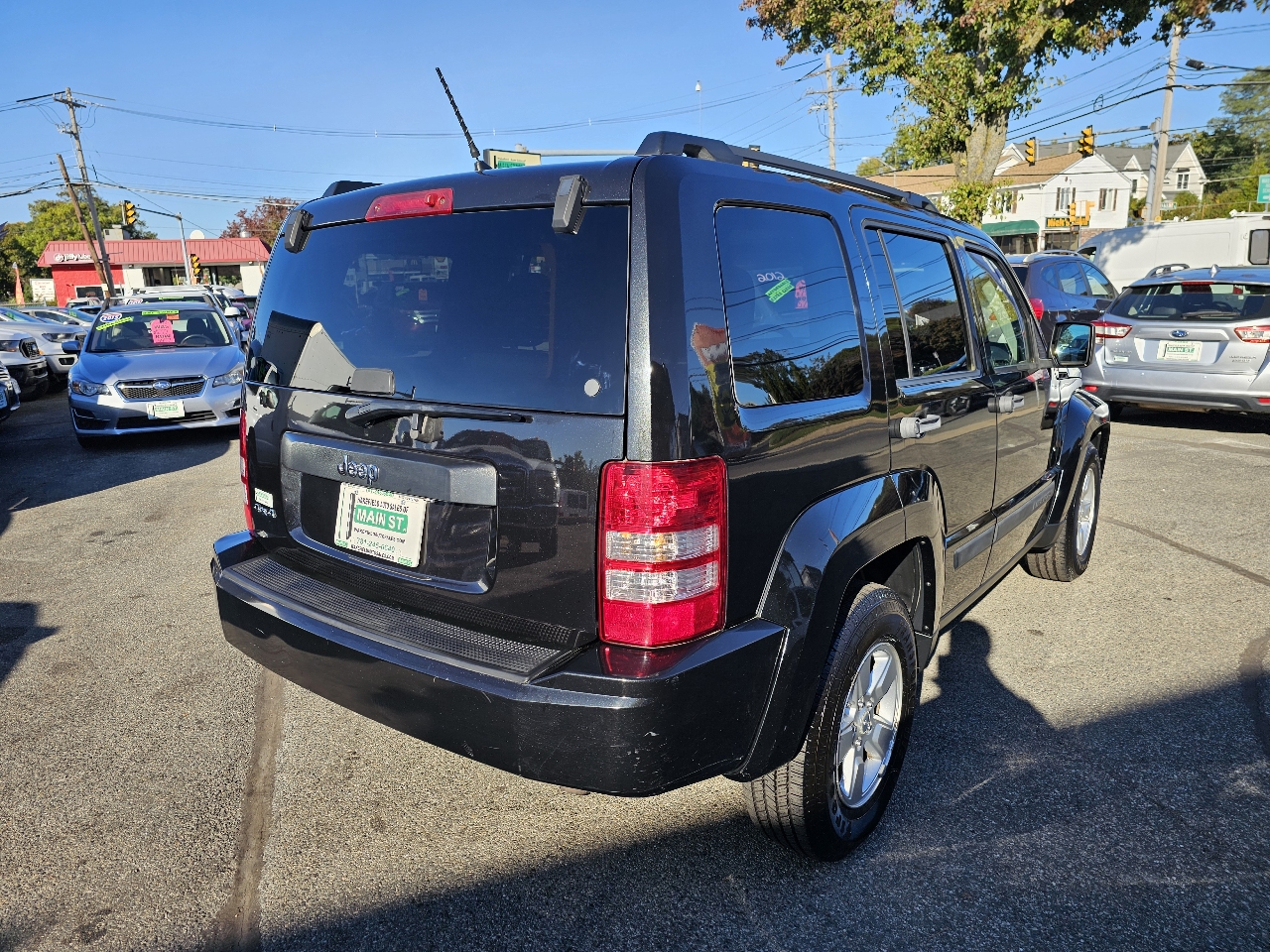 Jeep Liberty Sport 4WD 2012