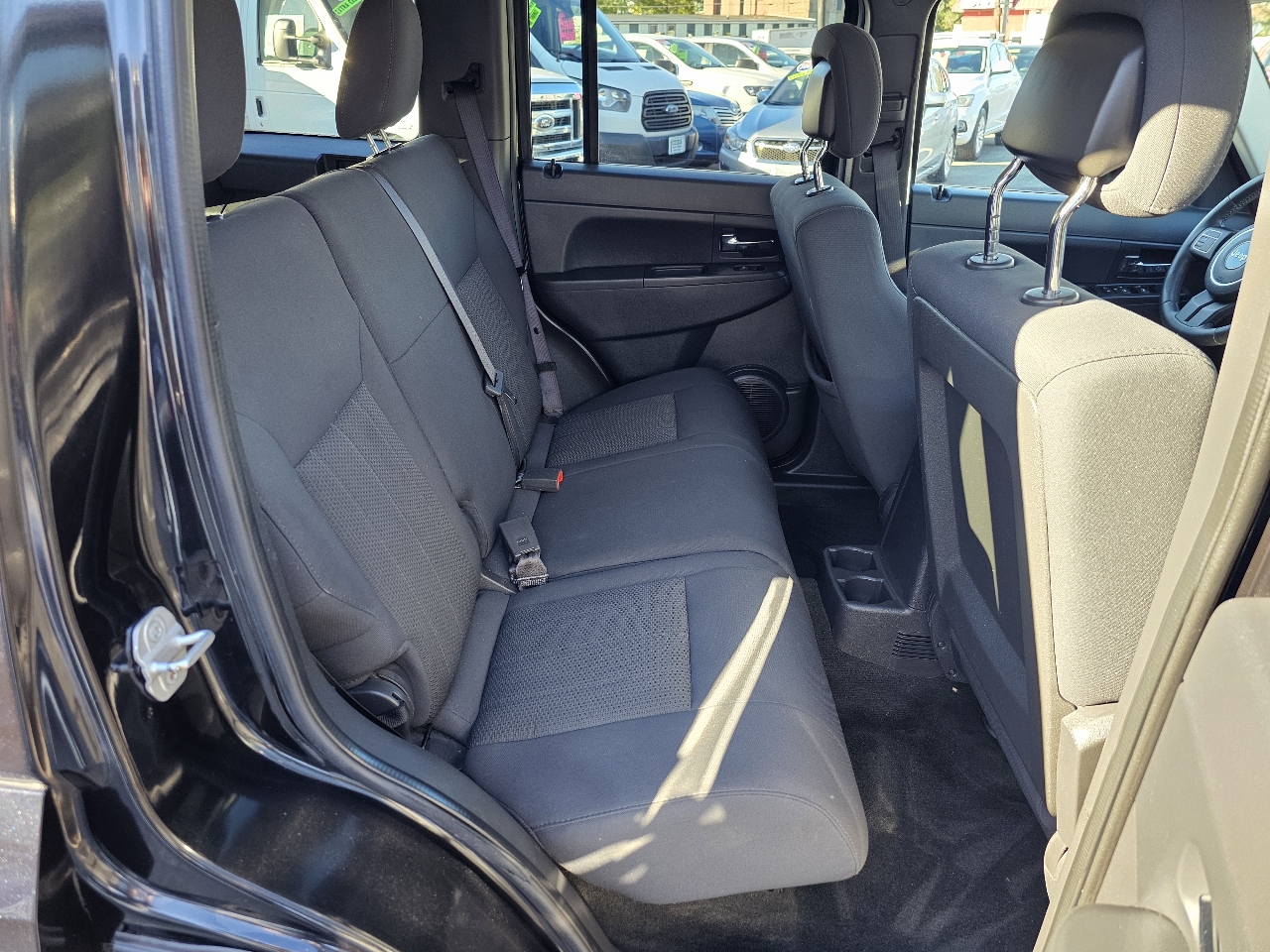 Jeep Liberty Sport 4WD 2012