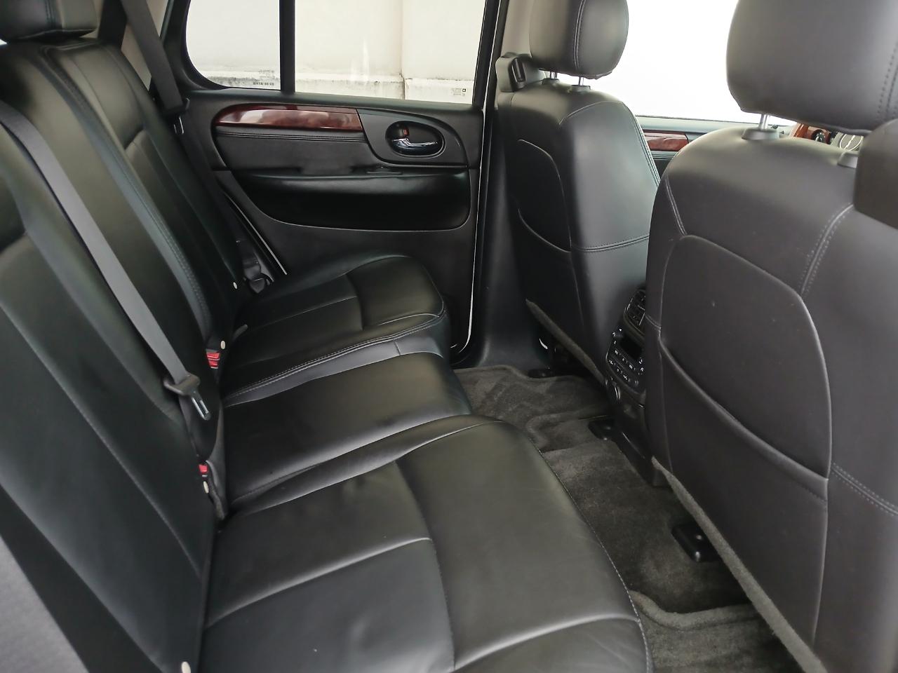 GMC Envoy XL Denali 4WD 2008