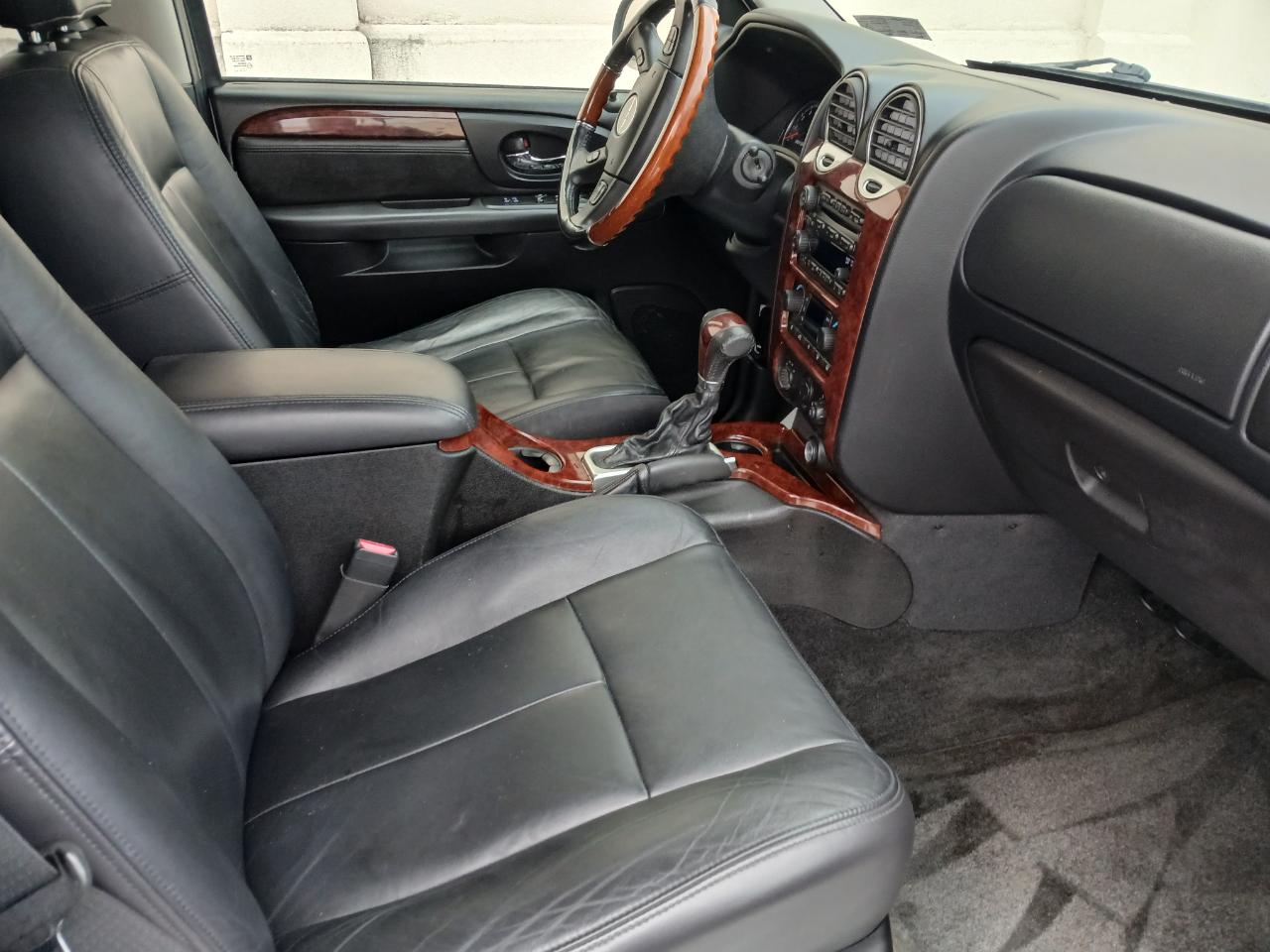 GMC Envoy XL Denali 4WD 2008