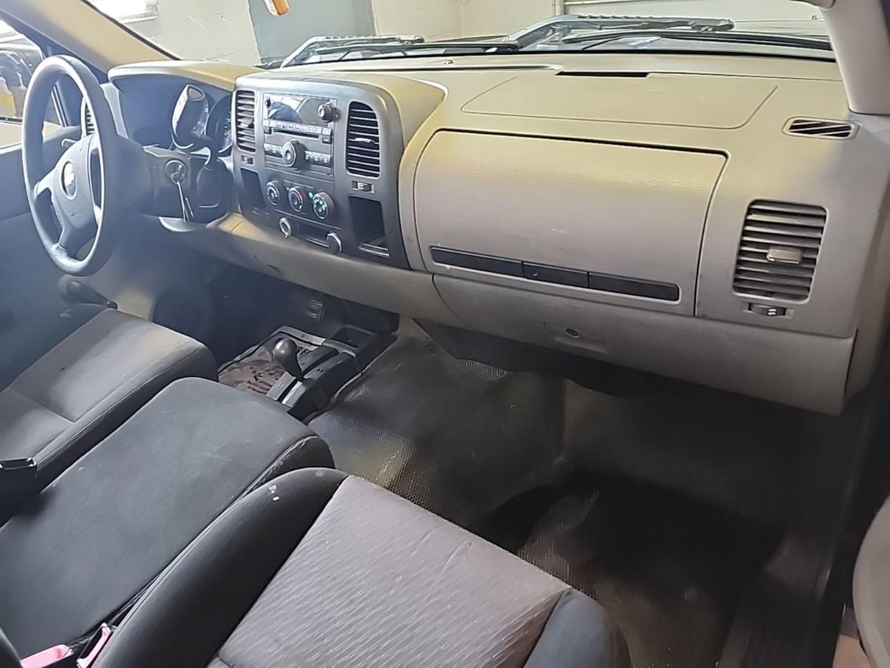 Chevrolet Silverado 1500 Work Truck Long Box 4WD 2009