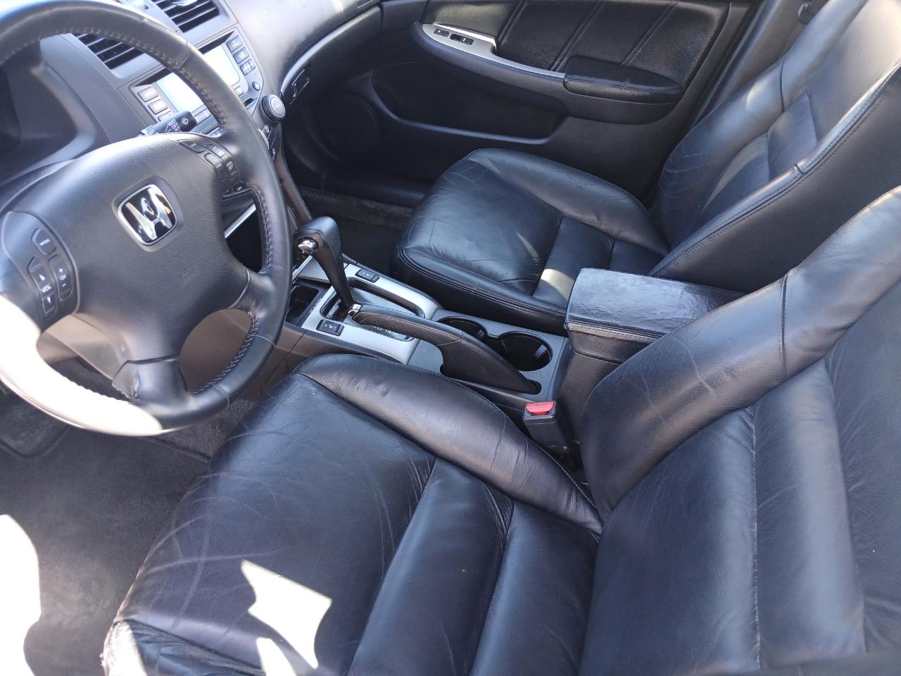 Honda Accord EX-L Sedan AT with XM Radio 2005