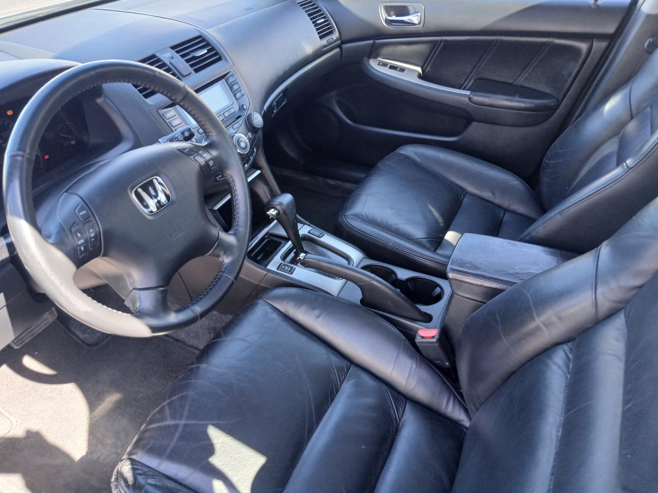 Honda Accord EX-L Sedan AT with XM Radio 2005