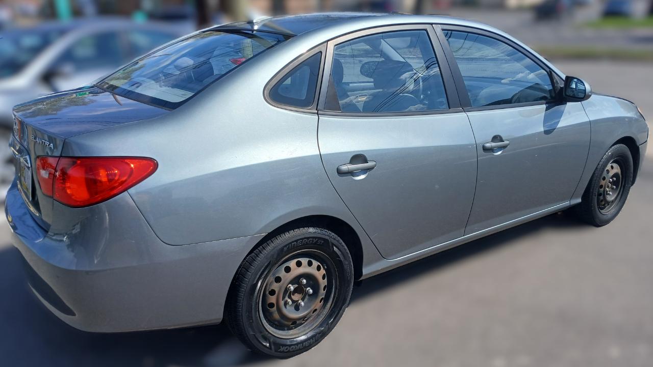 Hyundai Elantra SE 2010