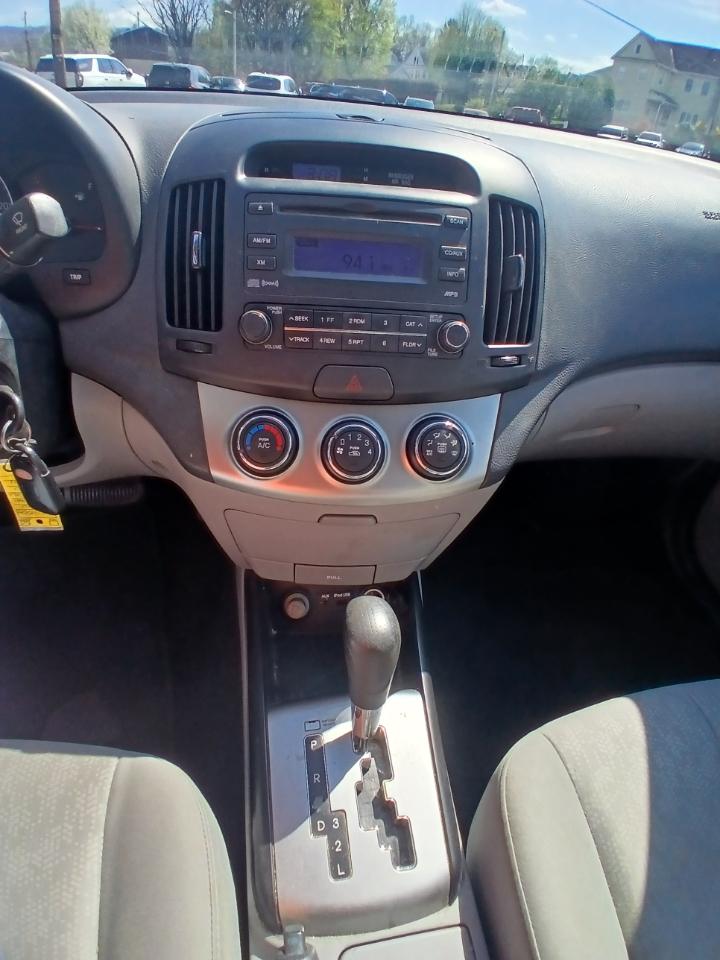 Hyundai Elantra SE 2010