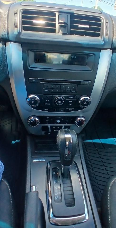 Ford Fusion I4 SE 2011