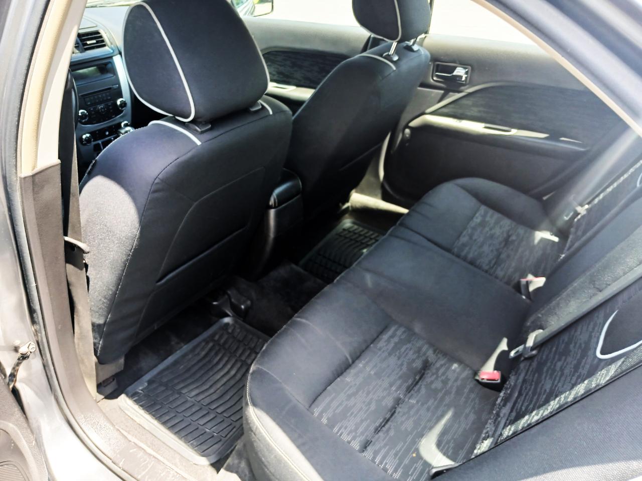 Ford Fusion I4 SE 2011