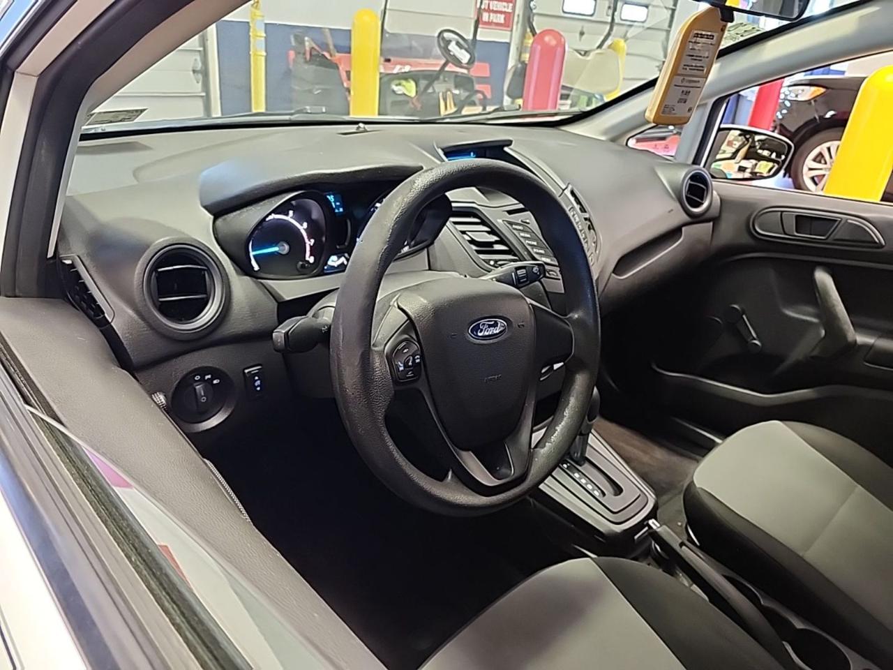 Ford Fiesta S 4D Hatchback 2015
