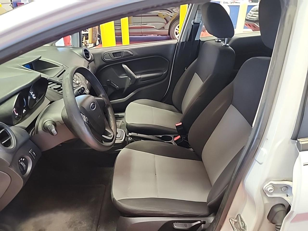 Ford Fiesta S 4D Hatchback 2015
