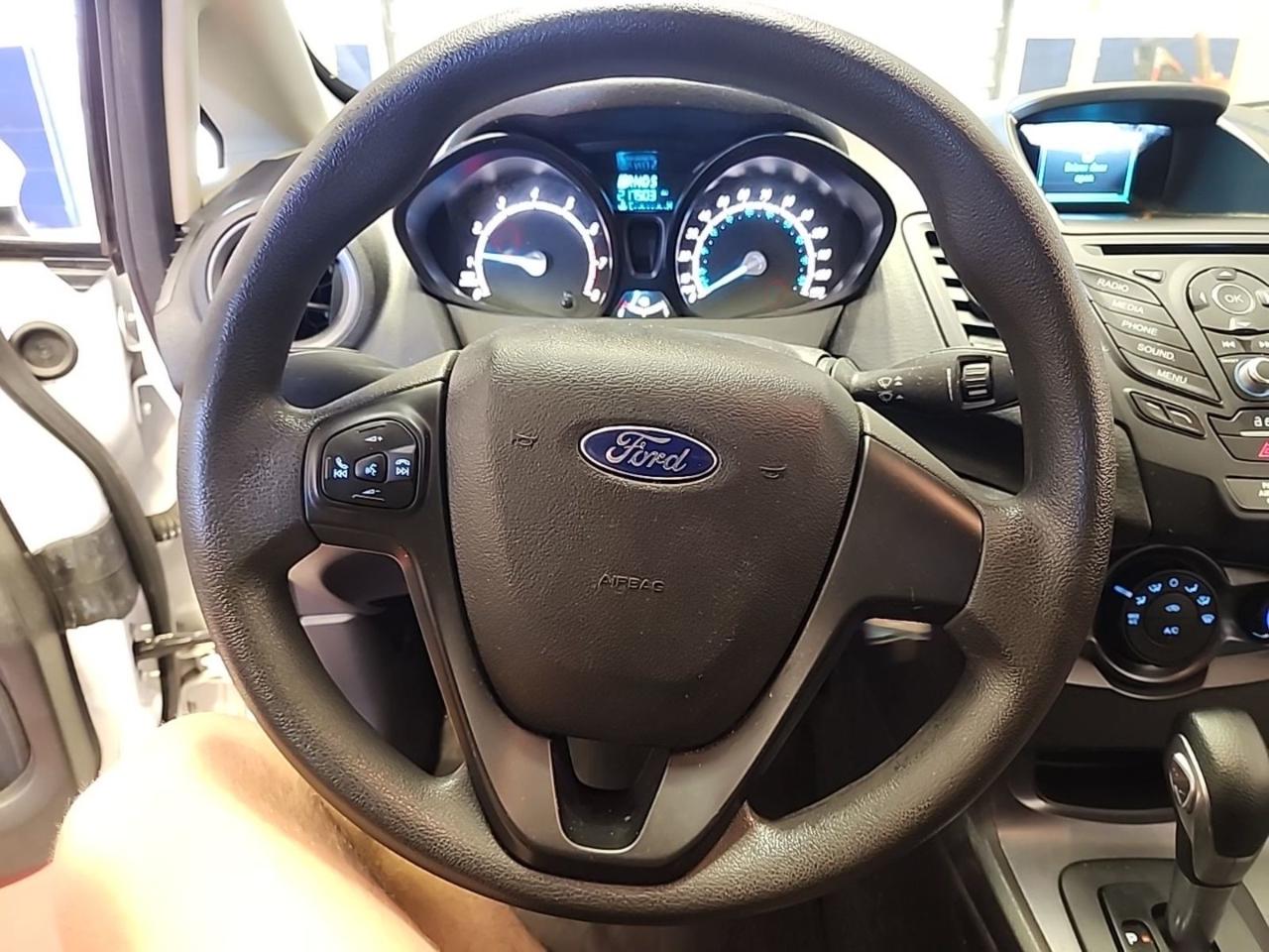 Ford Fiesta S 4D Hatchback 2015