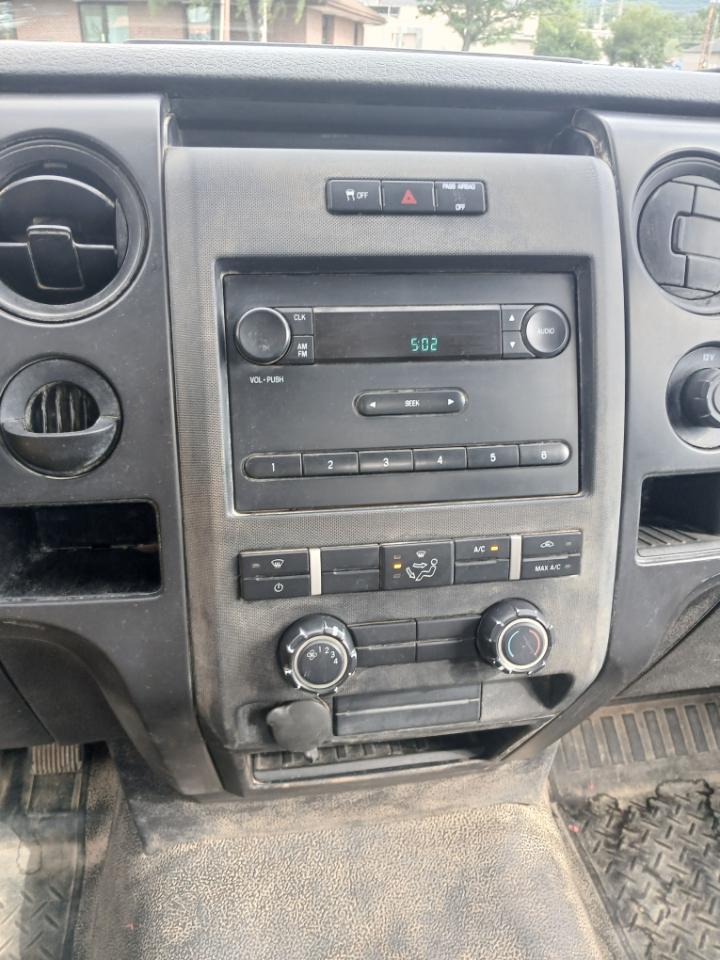 Ford F-150 XL 8-ft. Bed 2WD 2014