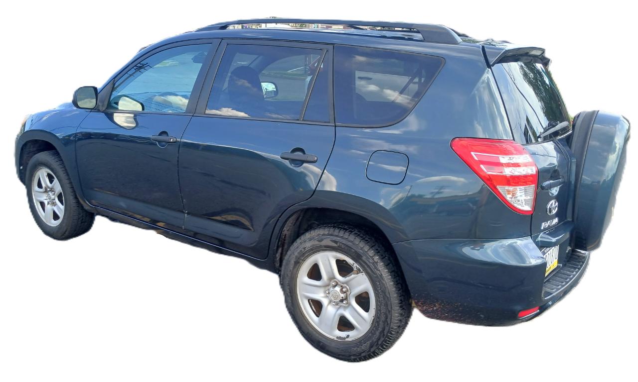 Toyota RAV4 4dr Auto 4WD 2011