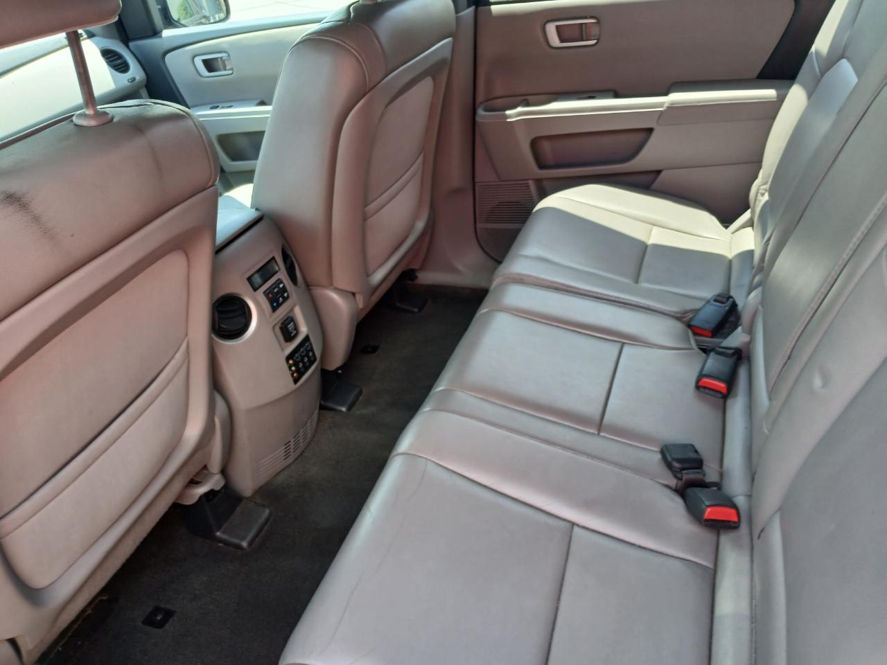 Honda Pilot EX-L 4WD 5-Spd AT with DVD 2015