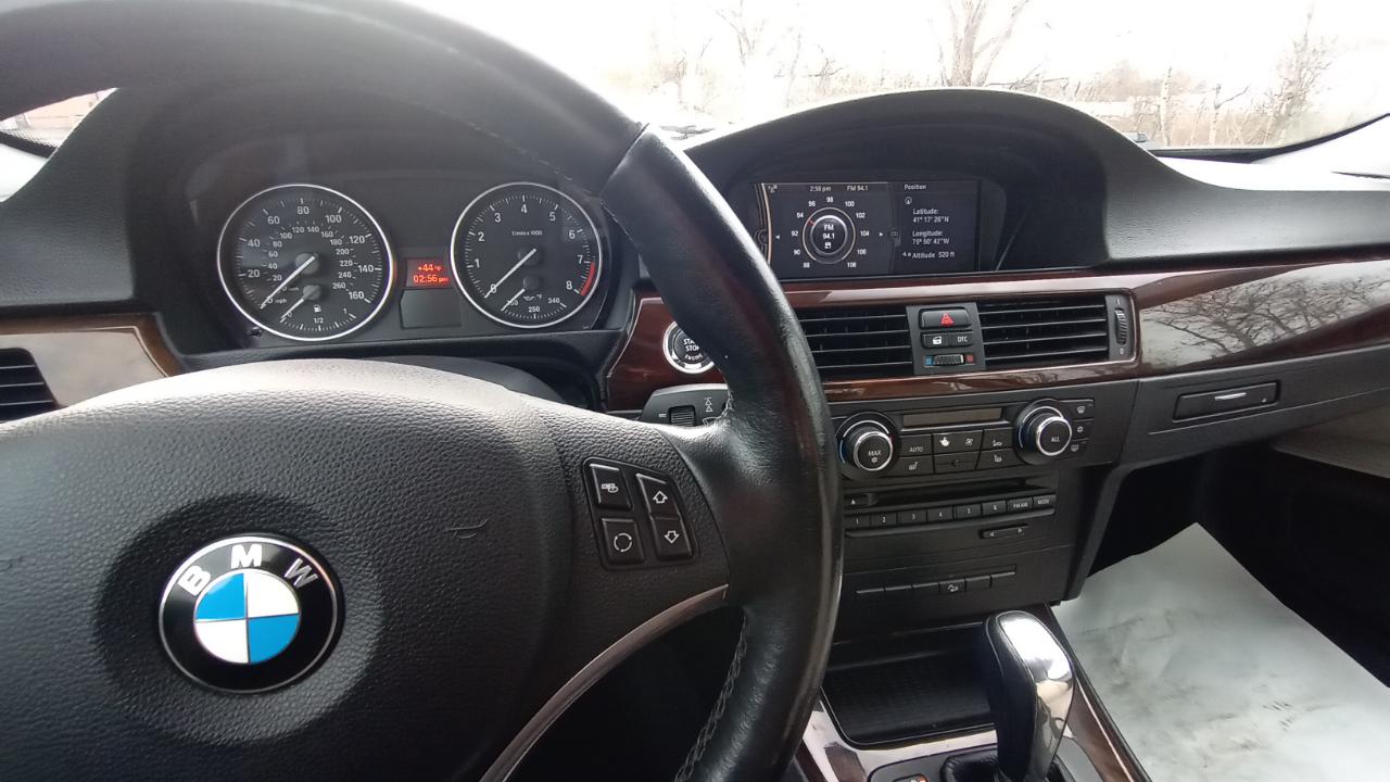 BMW 3-Series 328i xDrive Coupe - SULEV 2011