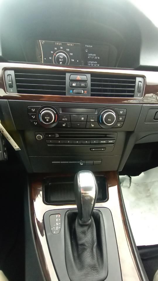 BMW 3-Series 328i xDrive Coupe - SULEV 2011