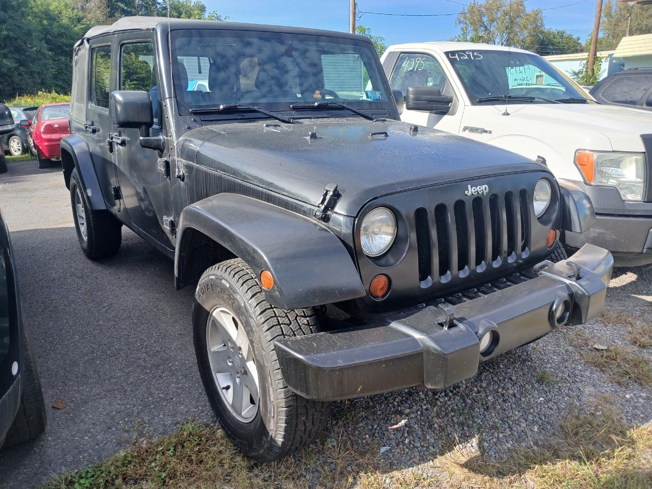 Jeep Wrangler Unlimited Sport 4WD 2011