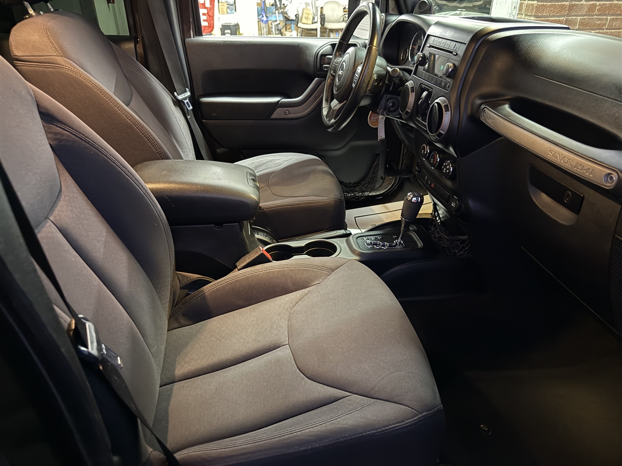 Jeep Wrangler Unlimited Sport 4WD 2013 Jeep Wrangler Unlimited Sport 4WD 2013