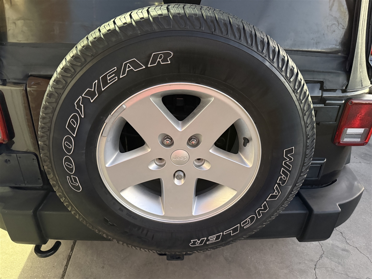 Jeep Wrangler Unlimited Sport 4WD 2013 Jeep Wrangler Unlimited Sport 4WD 2013