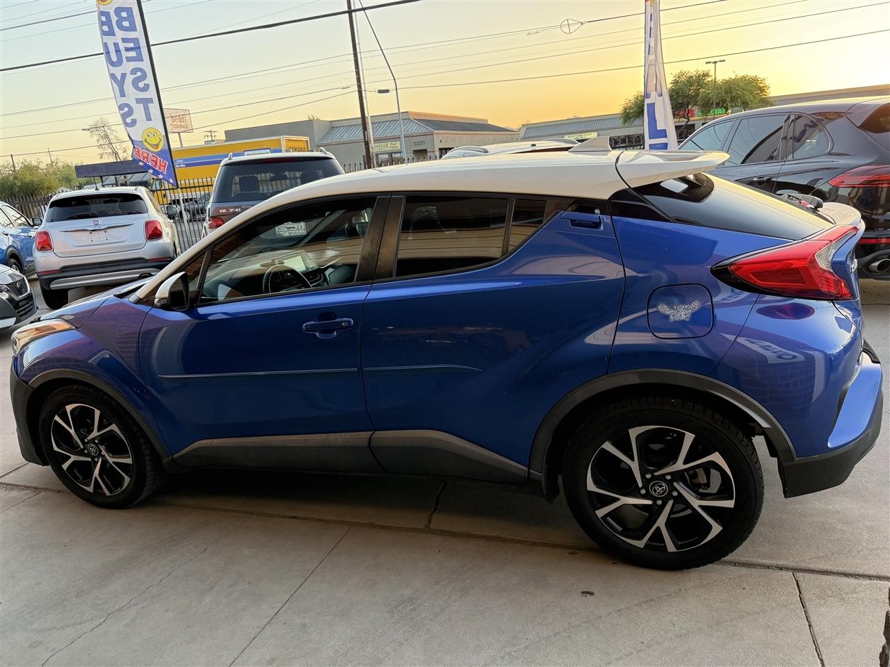 Toyota C-HR XLE 2018