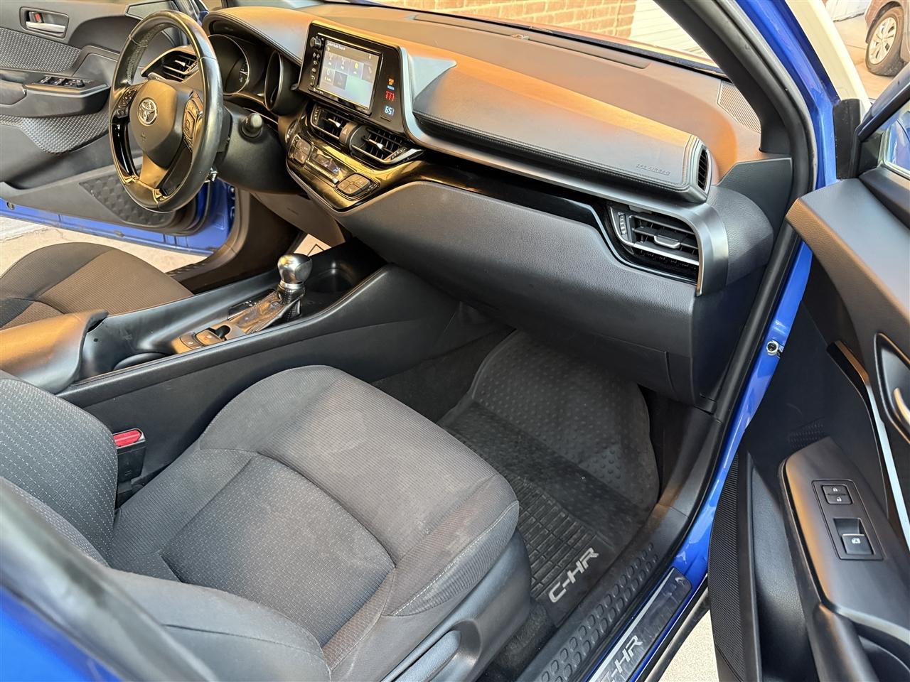 Toyota C-HR XLE 2018