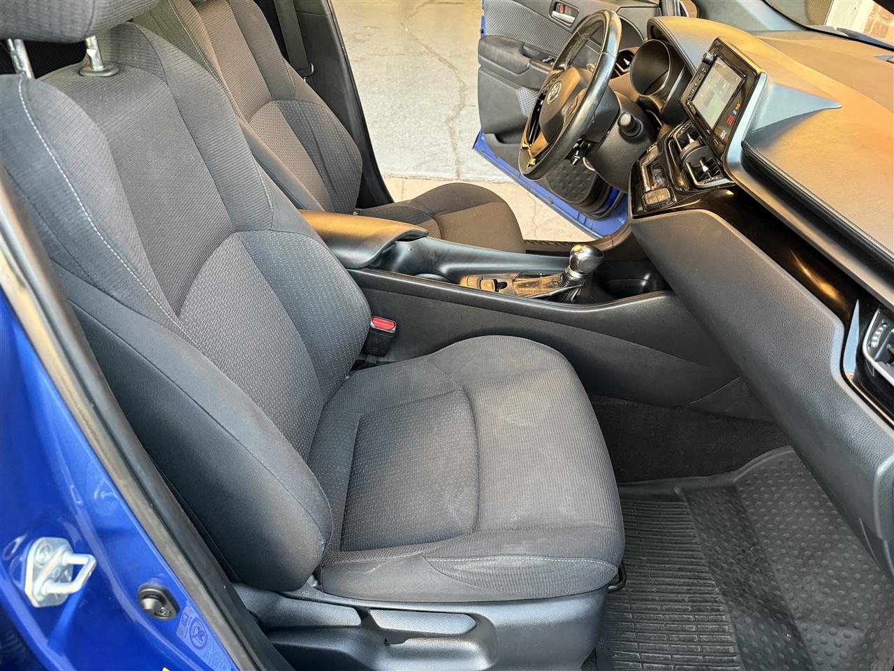 Toyota C-HR XLE 2018