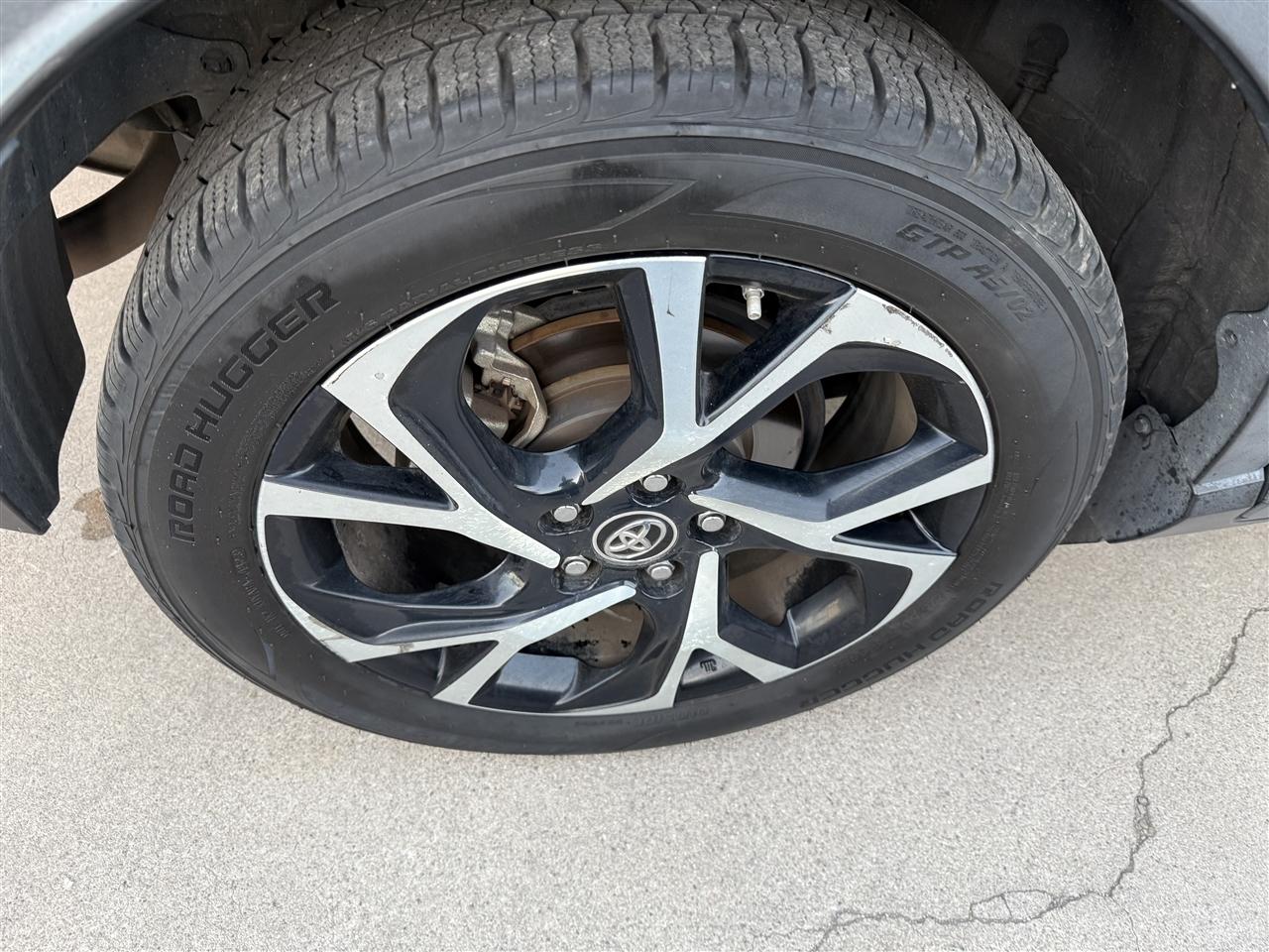 Toyota C-HR XLE 2018