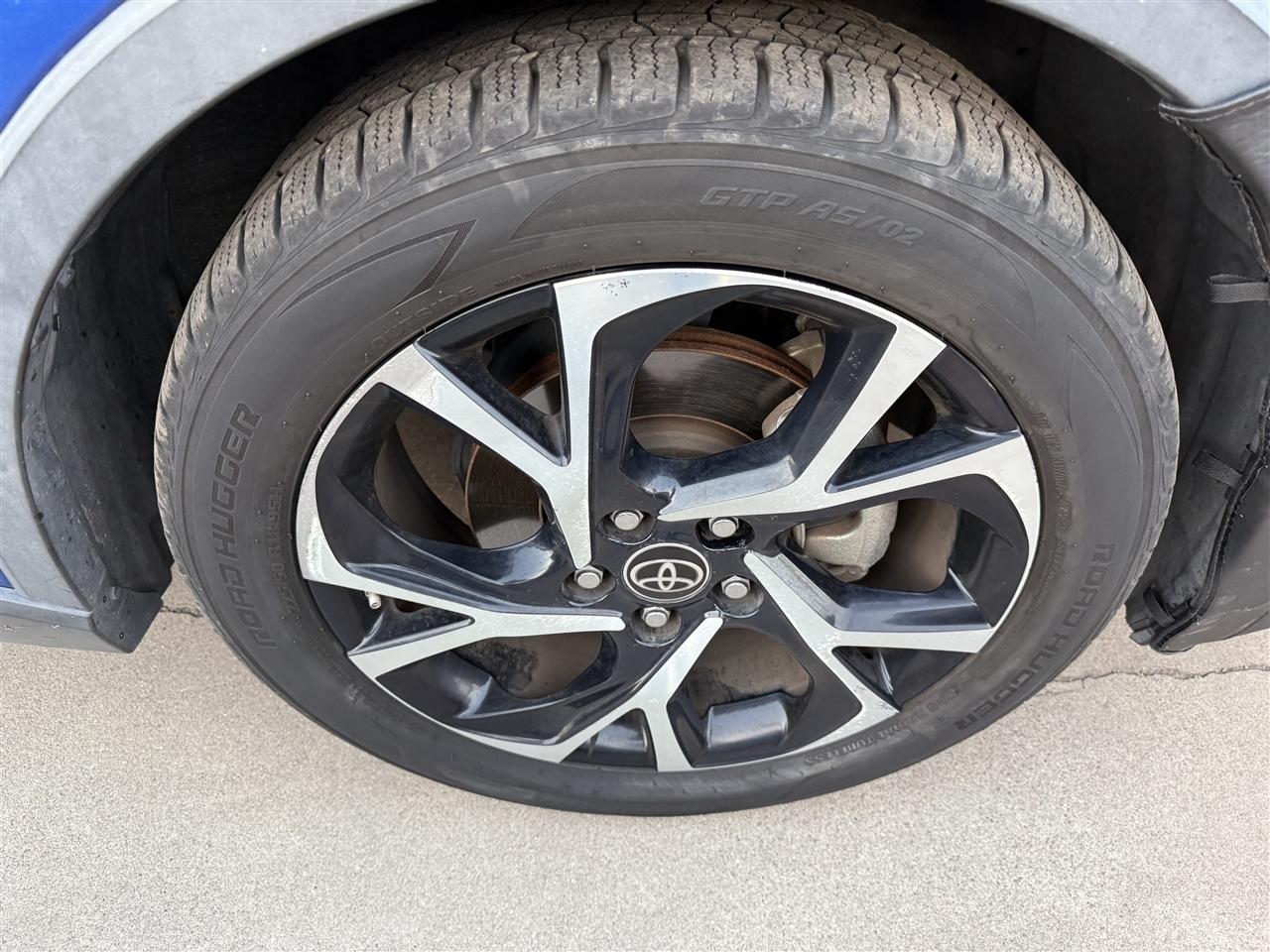 Toyota C-HR XLE 2018