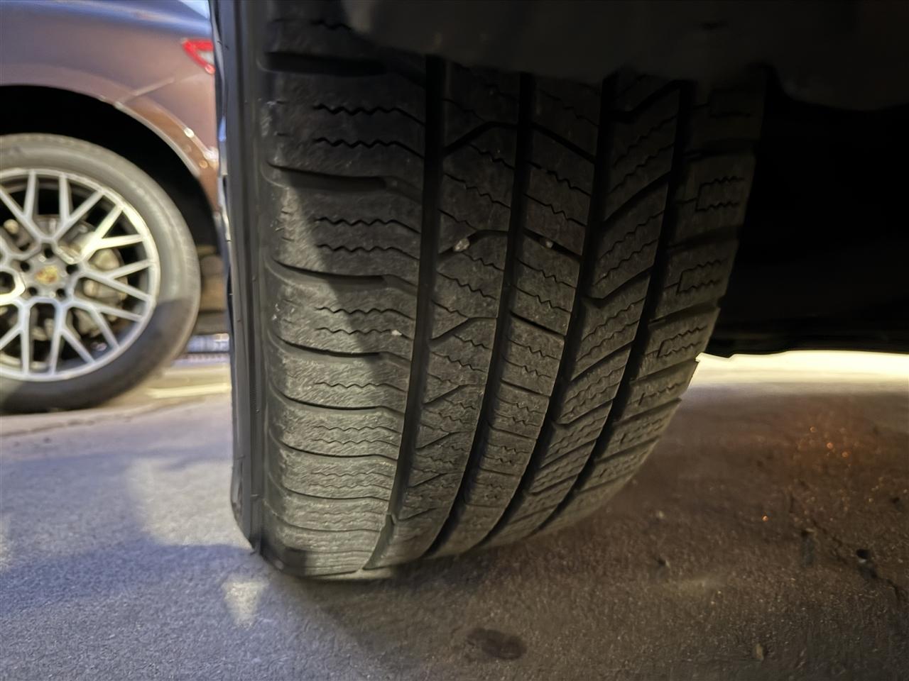 Toyota C-HR XLE 2018