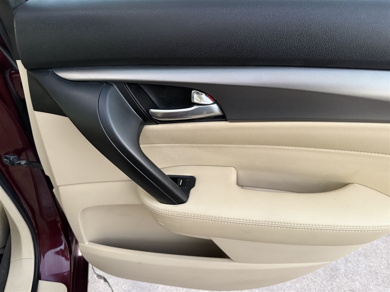 Acura TL 6-Speed AT 2012 Acura TL 6-Speed AT 2012