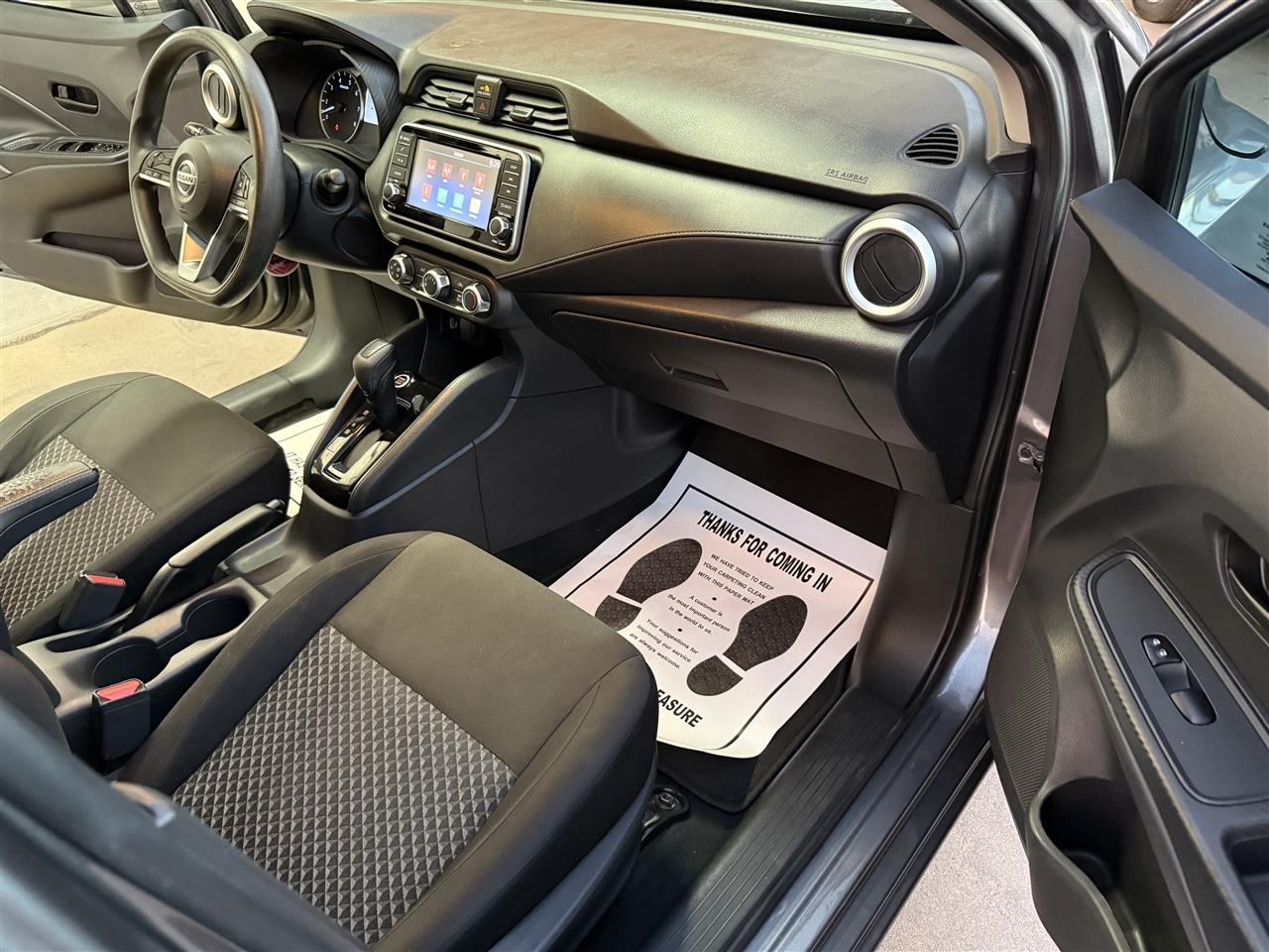 Nissan Versa S CVT 2021