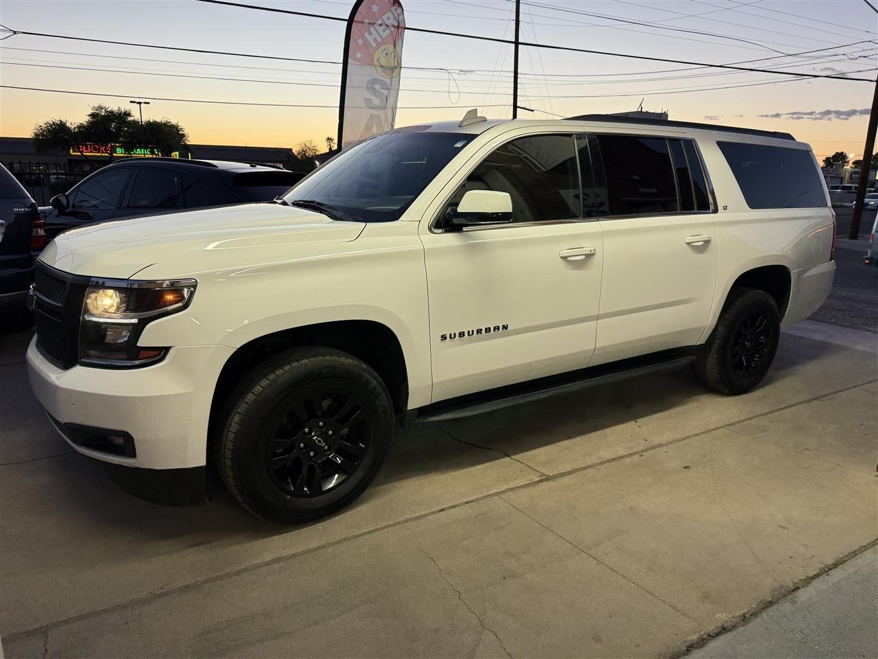 Chevrolet Suburban LT 4WD 2019