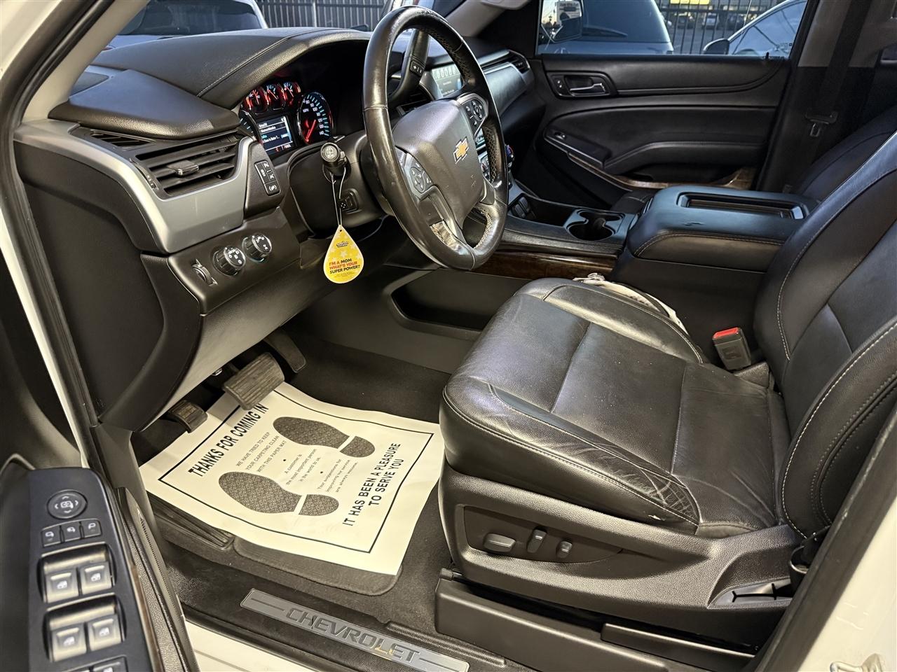 Chevrolet Suburban LT 4WD 2019