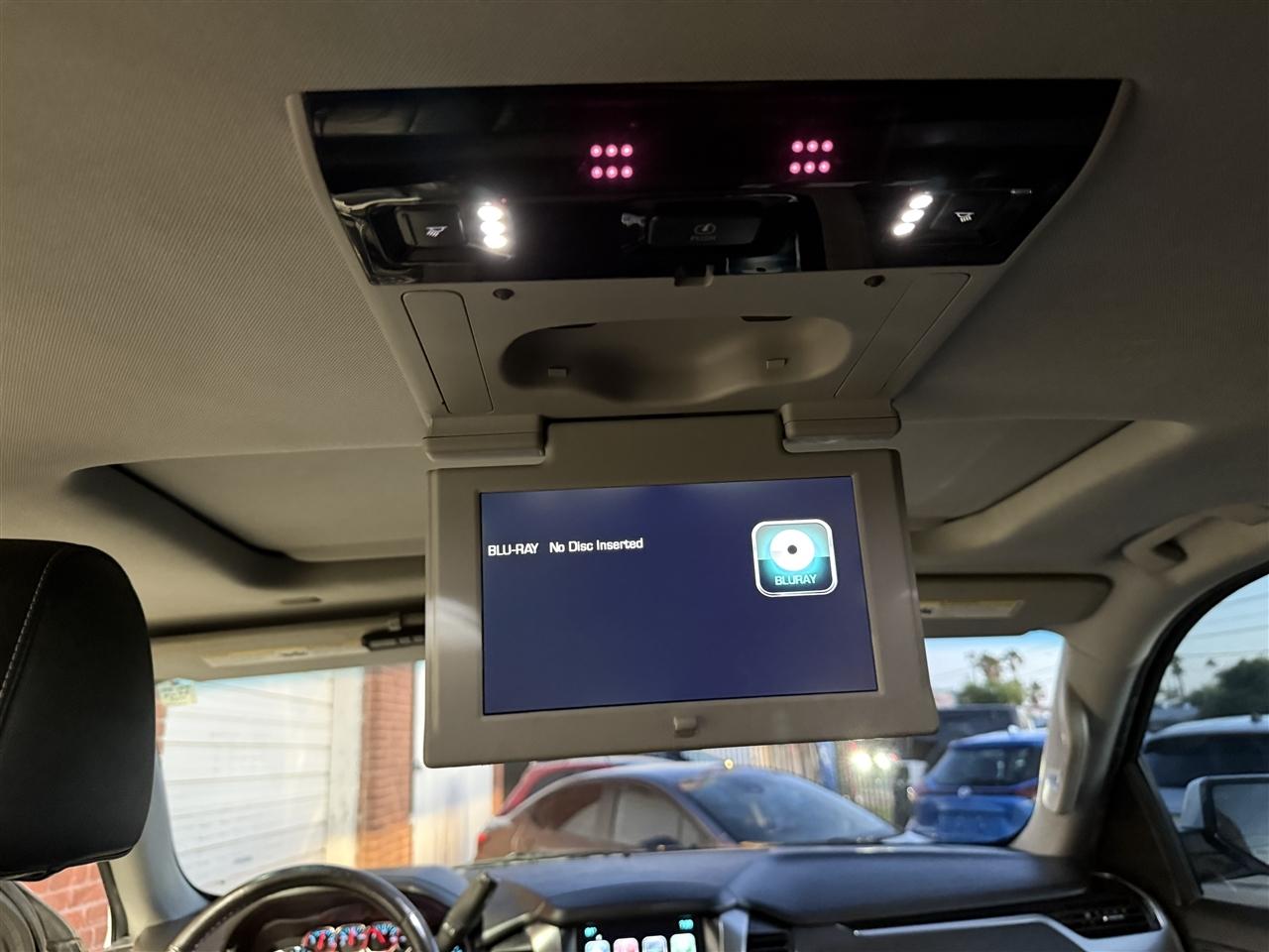Chevrolet Suburban LT 4WD 2019