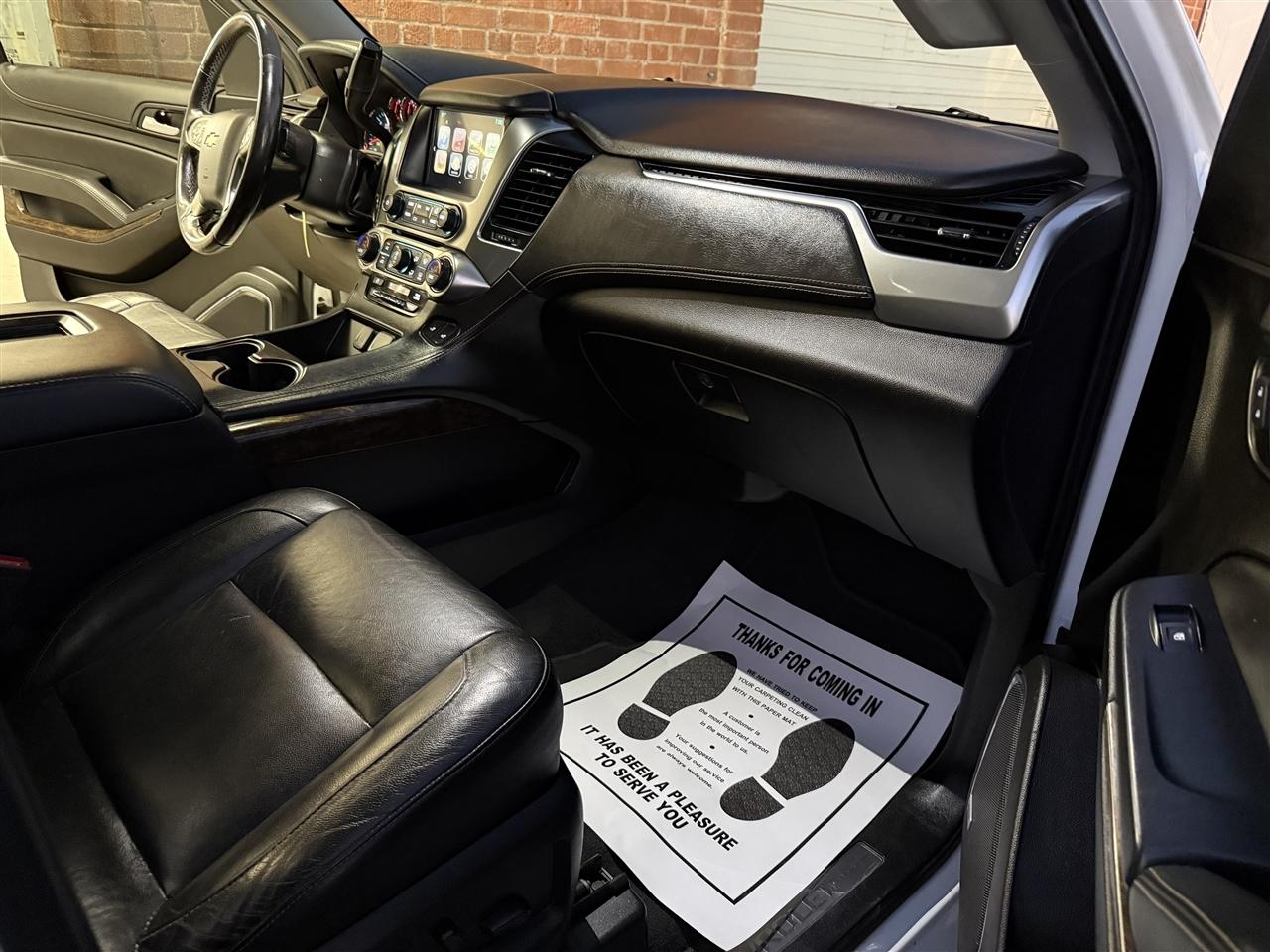 Chevrolet Suburban LT 4WD 2019