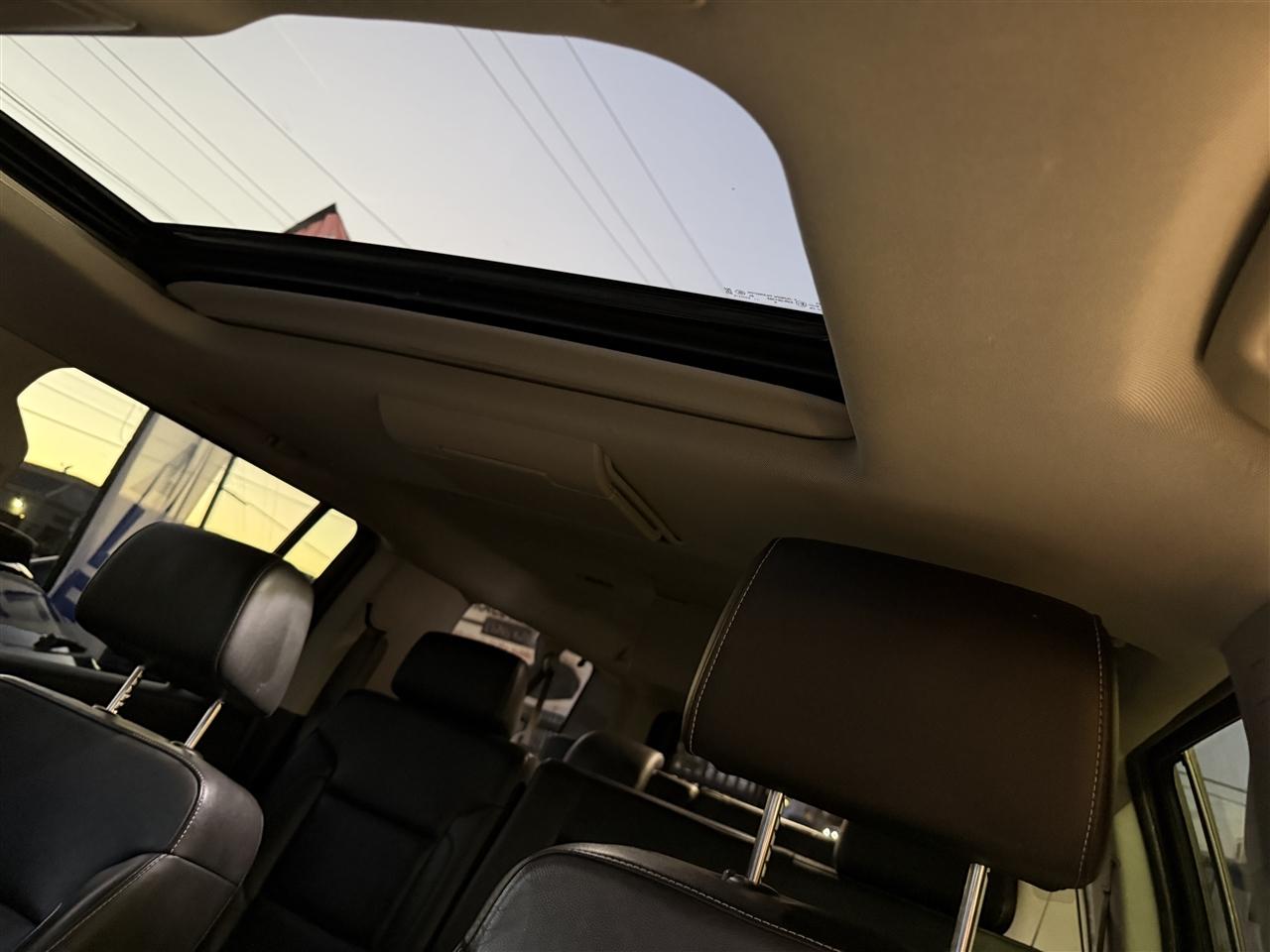 Chevrolet Suburban LT 4WD 2019
