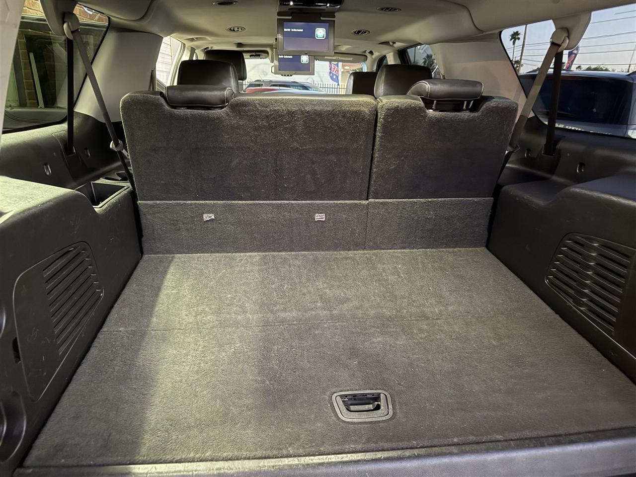 Chevrolet Suburban LT 4WD 2019