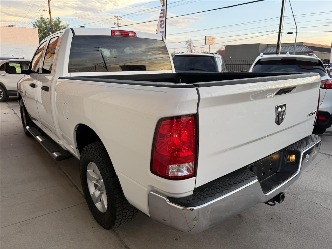 RAM 1500 Tradesman Quad Cab 4WD 2018