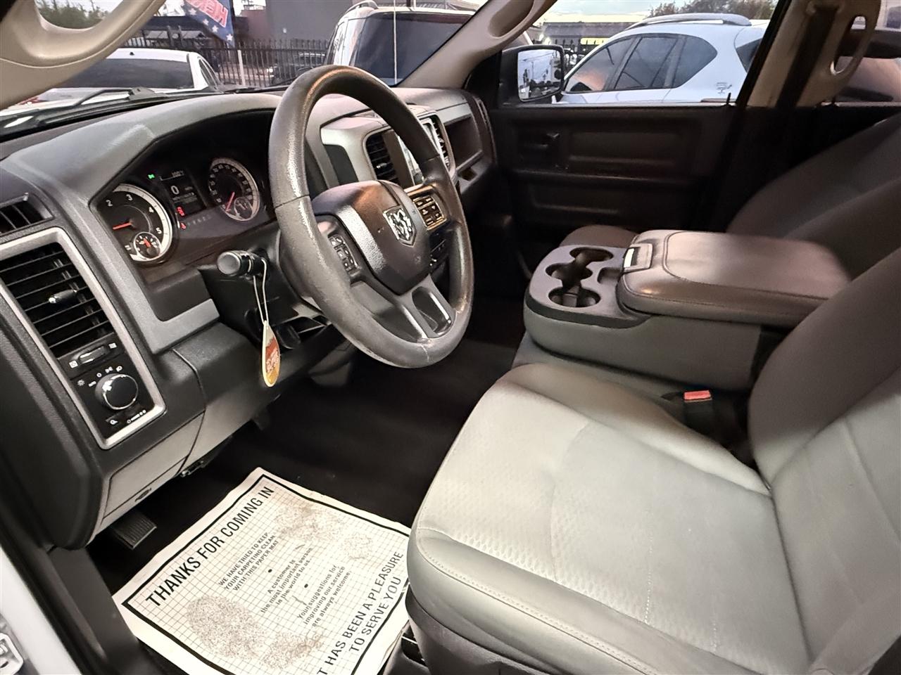 RAM 1500 Tradesman Quad Cab 4WD 2018