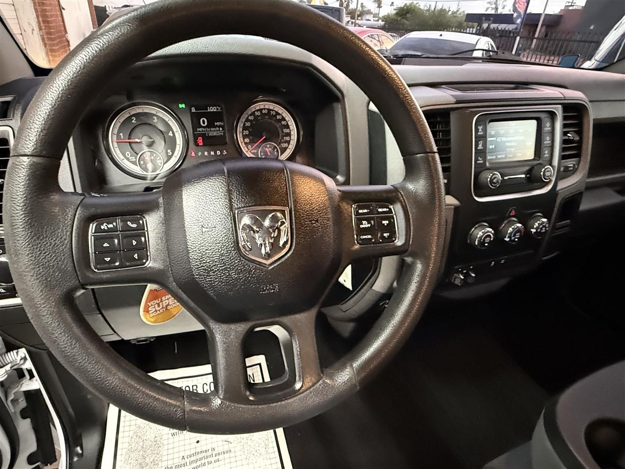 RAM 1500 Tradesman Quad Cab 4WD 2018