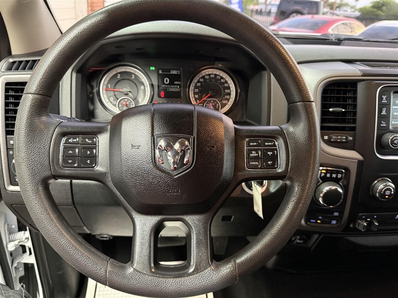 RAM 1500 Tradesman Quad Cab 4WD 2018