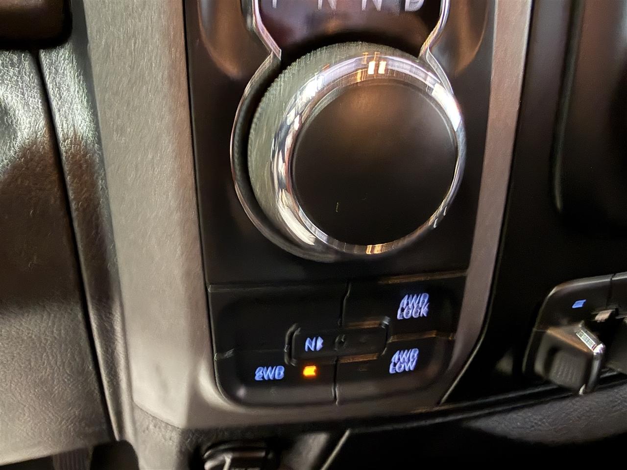 RAM 1500 Tradesman Quad Cab 4WD 2018