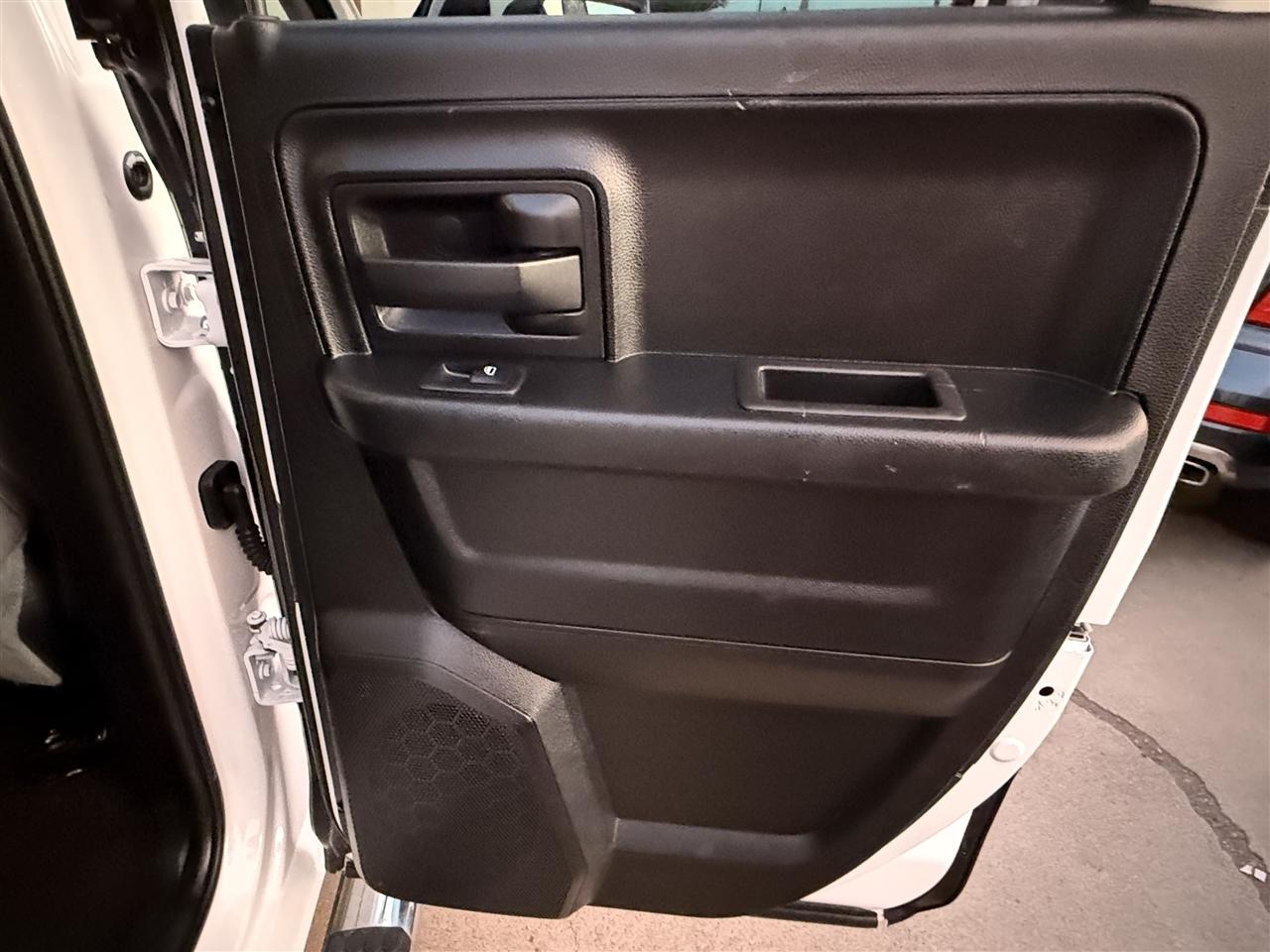 RAM 1500 Tradesman Quad Cab 4WD 2018