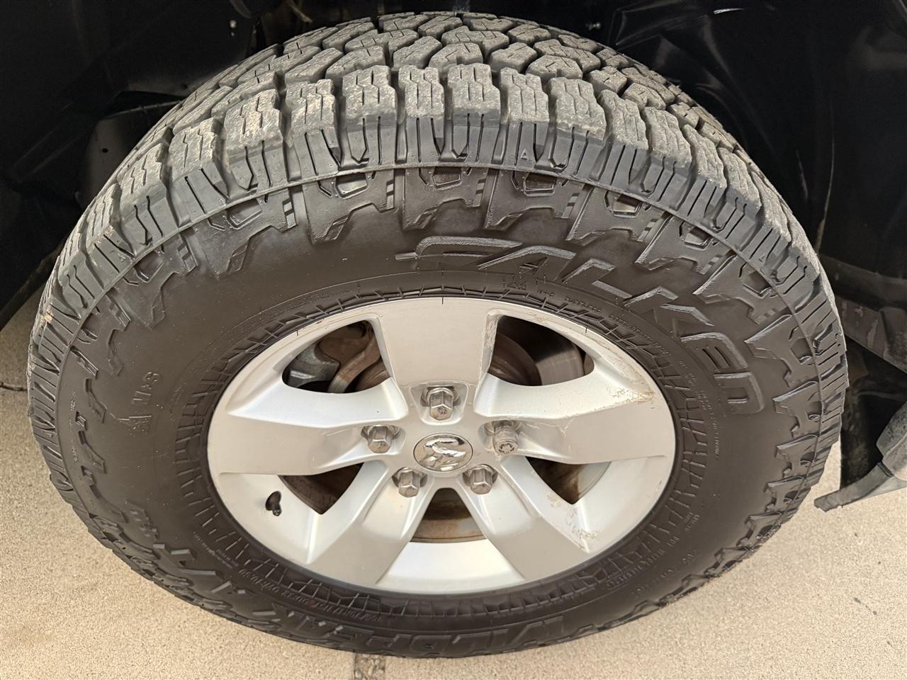RAM 1500 Tradesman Quad Cab 4WD 2018