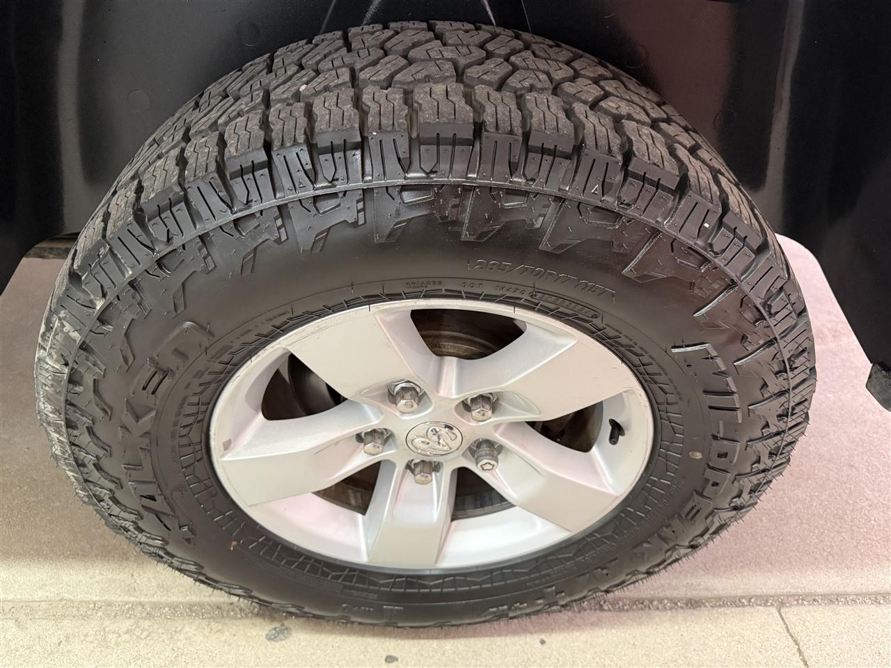 RAM 1500 Tradesman Quad Cab 4WD 2018