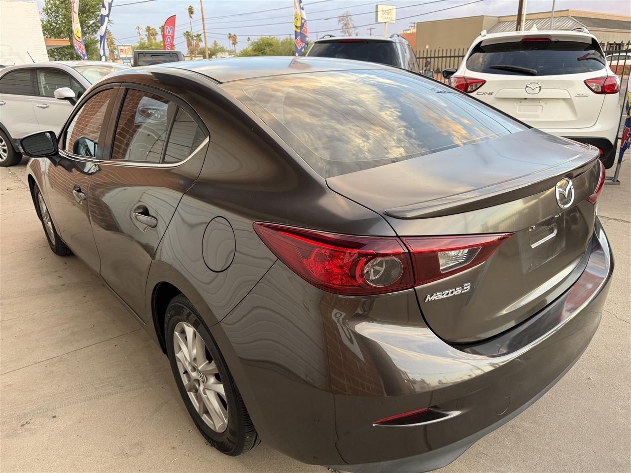 Mazda MAZDA3 i Touring AT 4-Door 2015